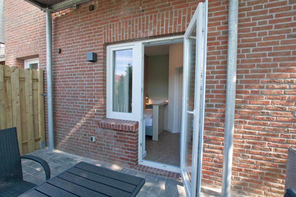 Hotel Garni Goldener Anker Greetsiel Extérieur photo