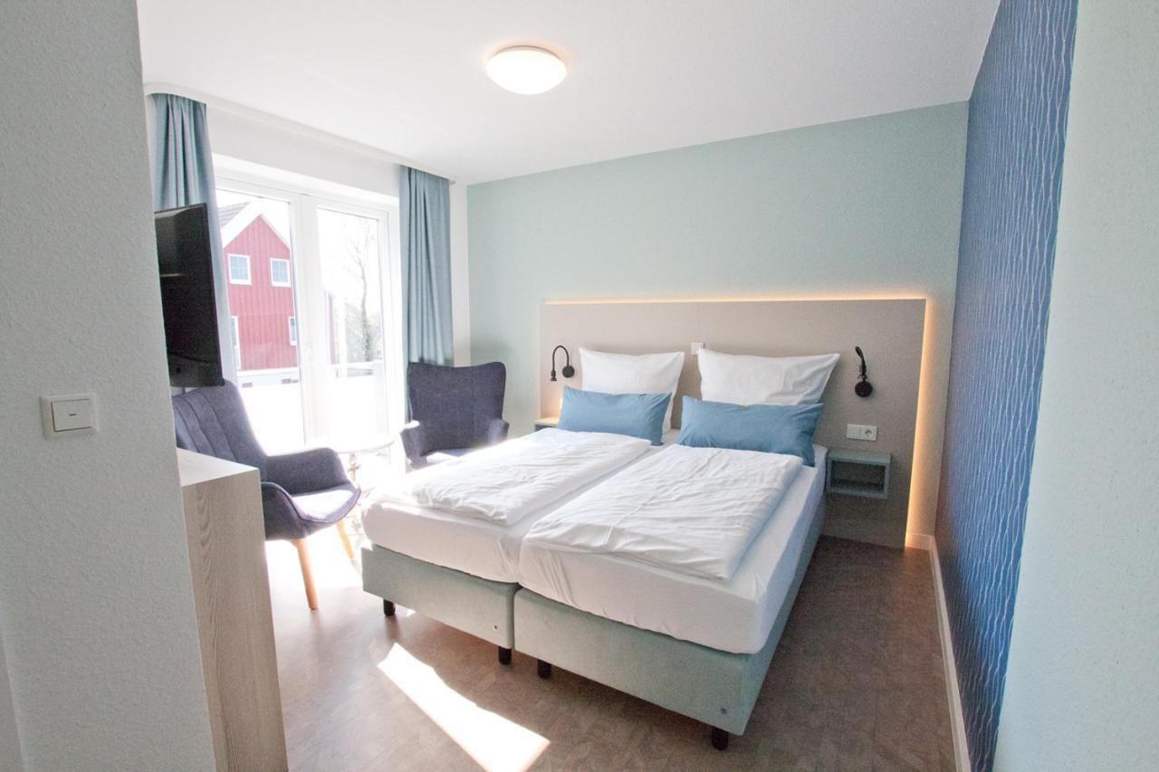 Hotel Garni Goldener Anker Greetsiel Extérieur photo