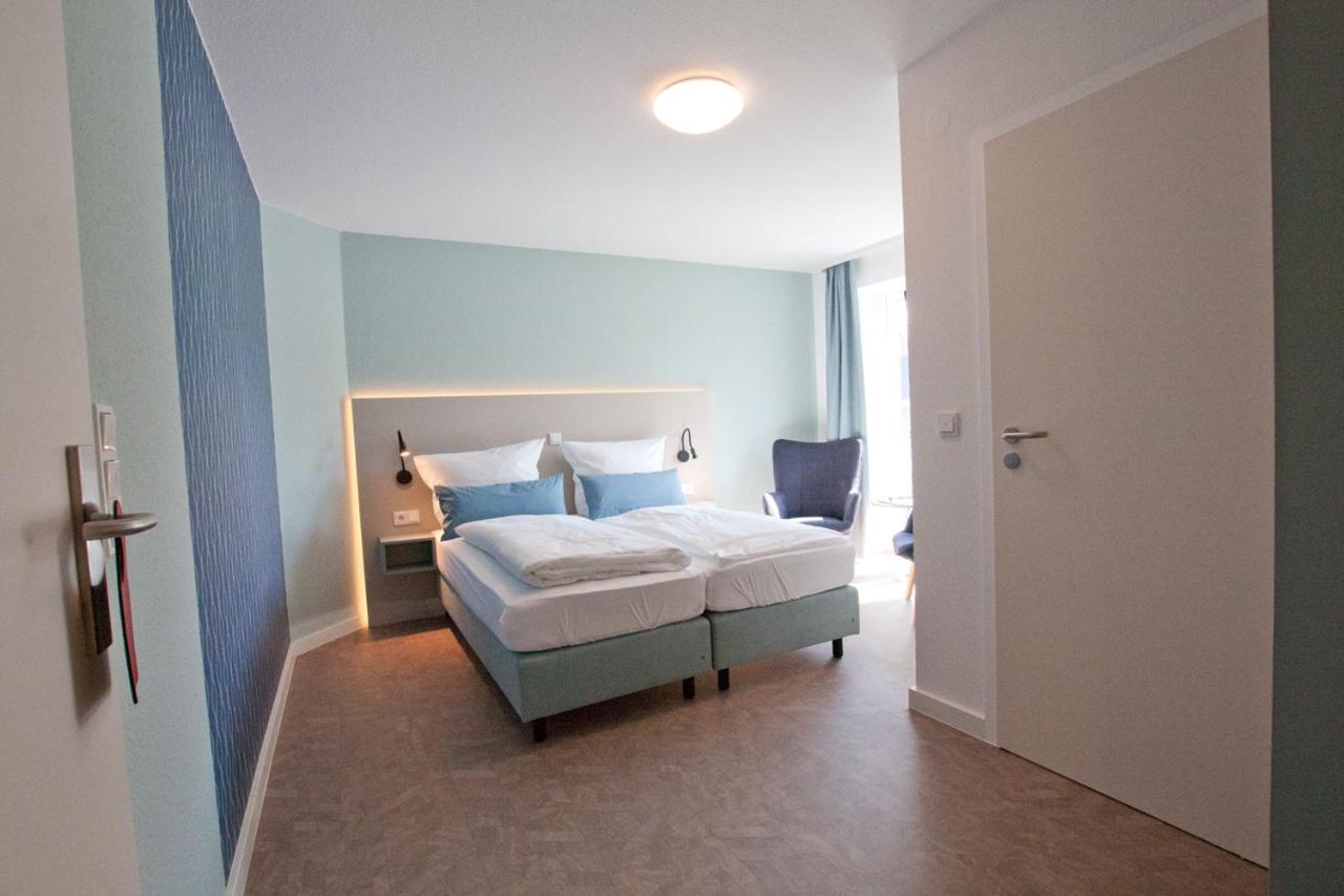 Hotel Garni Goldener Anker Greetsiel Extérieur photo