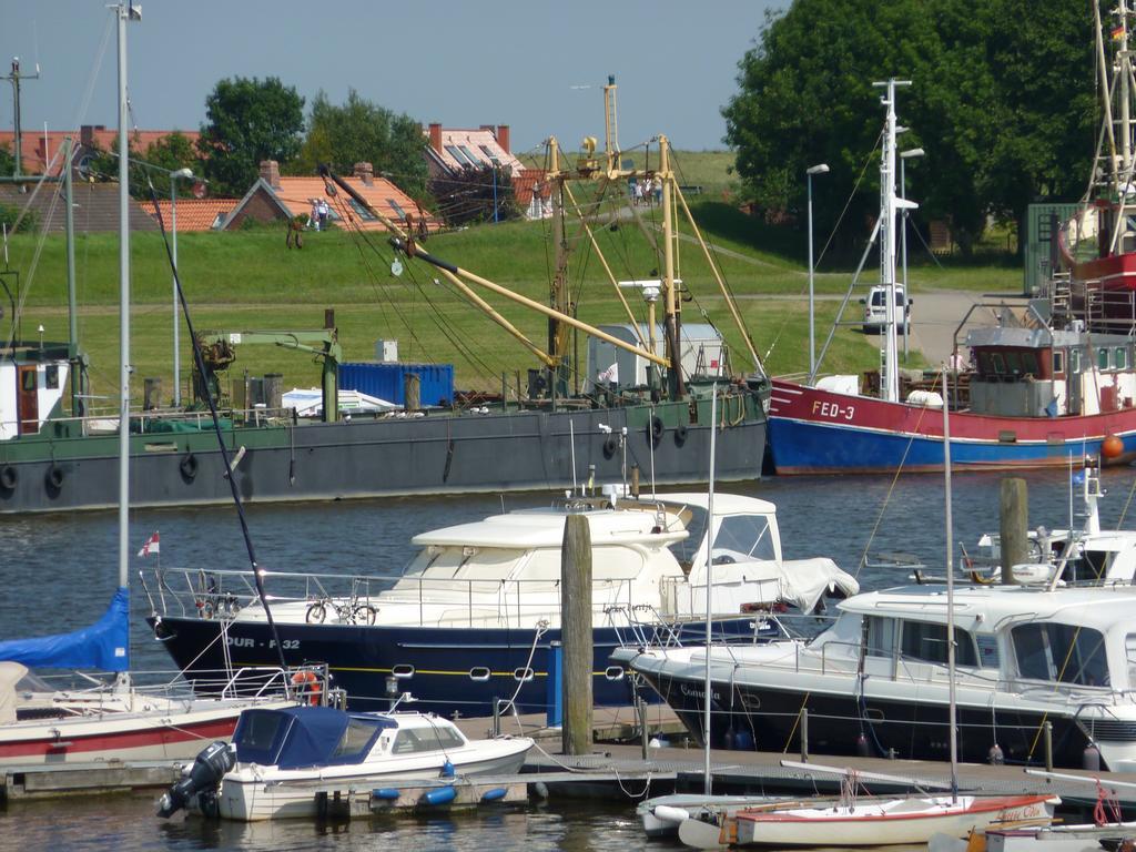 Hotel Garni Goldener Anker Greetsiel Extérieur photo